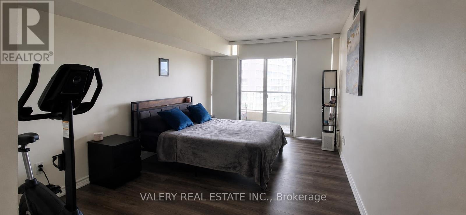 1415 - 5 Rowntree Rd Road, Toronto, Ontario  M9V 5G9 - Photo 16 - W13233748
