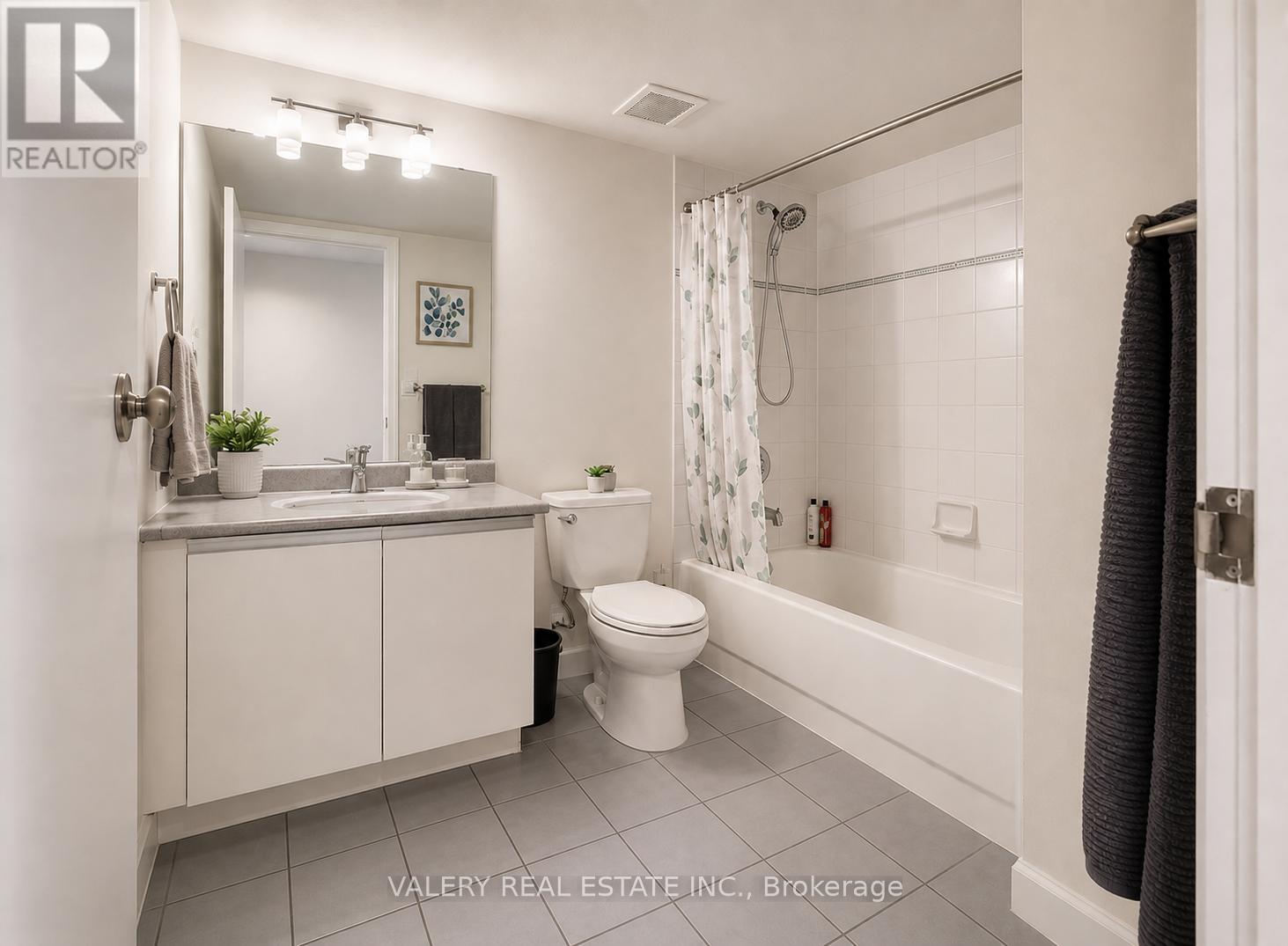 1415 - 5 Rowntree Rd Road, Toronto, Ontario  M9V 5G9 - Photo 5 - W13233748