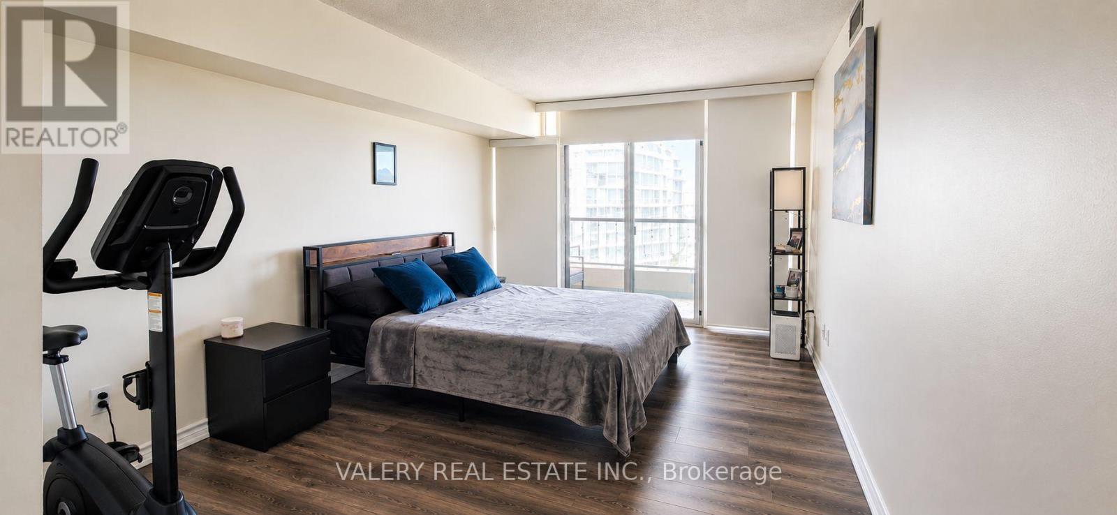 1415 - 5 Rowntree Rd Road, Toronto, Ontario  M9V 5G9 - Photo 9 - W13233748