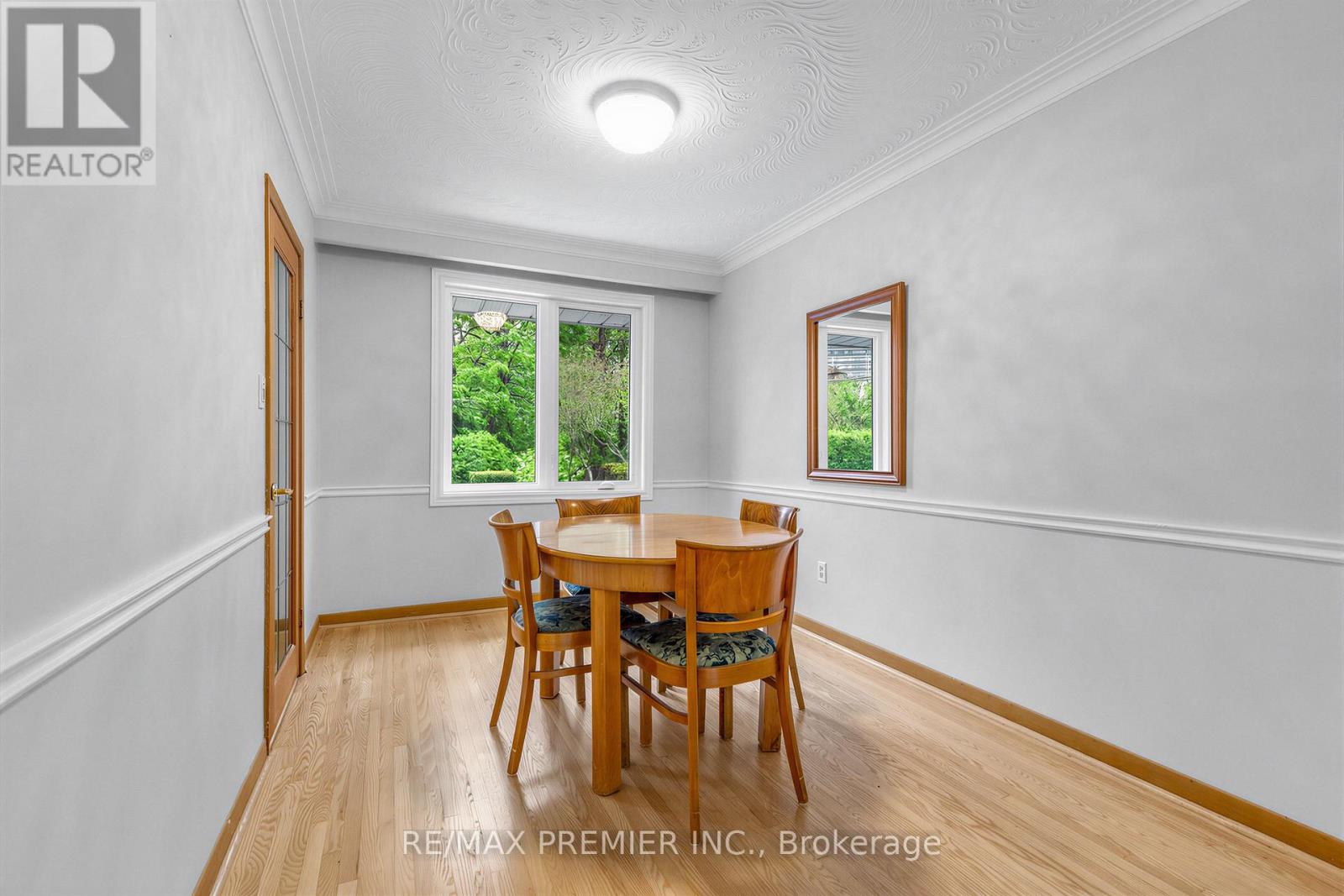 21 Halbadier Place, Toronto, Ontario  M9B 2H4 - Photo 18 - W13233754