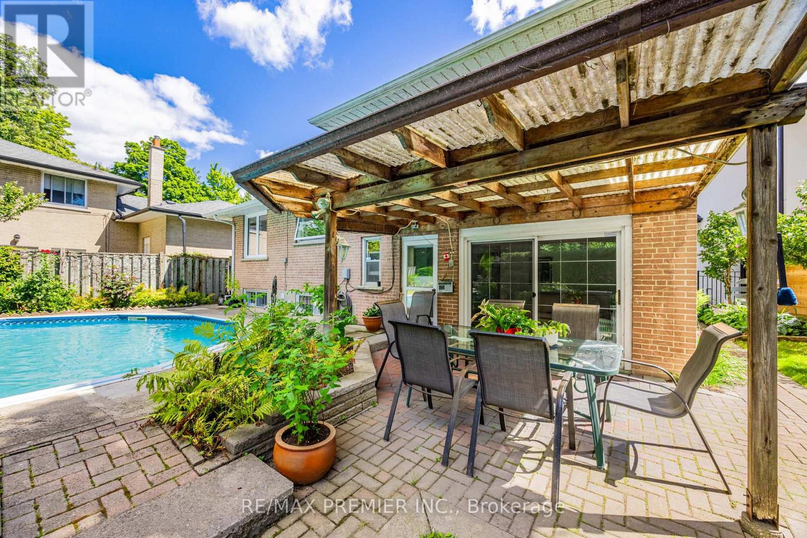 21 Halbadier Place, Toronto, Ontario  M9B 2H4 - Photo 43 - W13233754