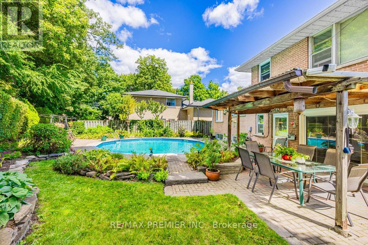 21 Halbadier Place, Toronto, Ontario  M9B 2H4 - Photo 47 - W13233754