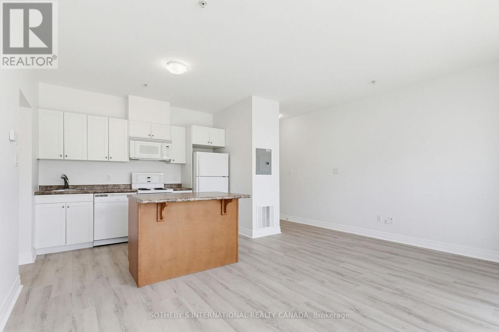 203 - 459 Kerr Street, Oakville, Ontario  L6K 3C2 - Photo 11 - W13233778