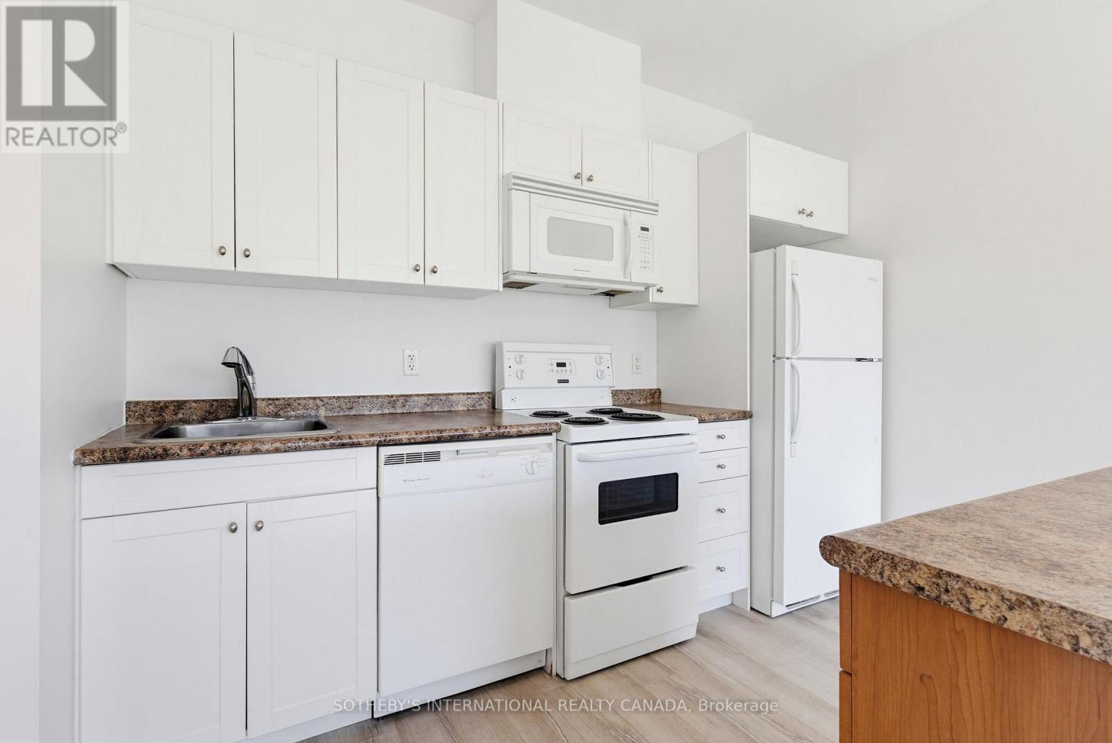 203 - 459 Kerr Street, Oakville, Ontario  L6K 3C2 - Photo 9 - W13233778