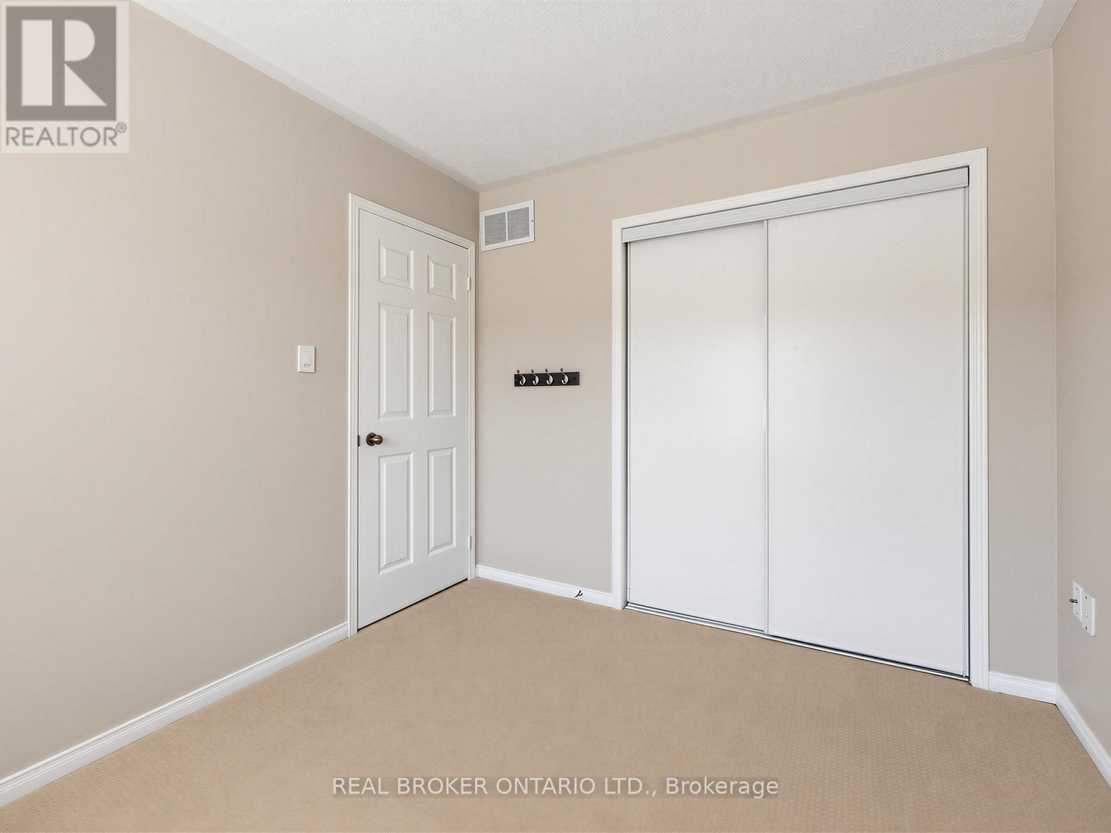 19 - 199 Hillcrest Avenue, Mississauga, Ontario  L5B 4L5 - Photo 28 - W13233864