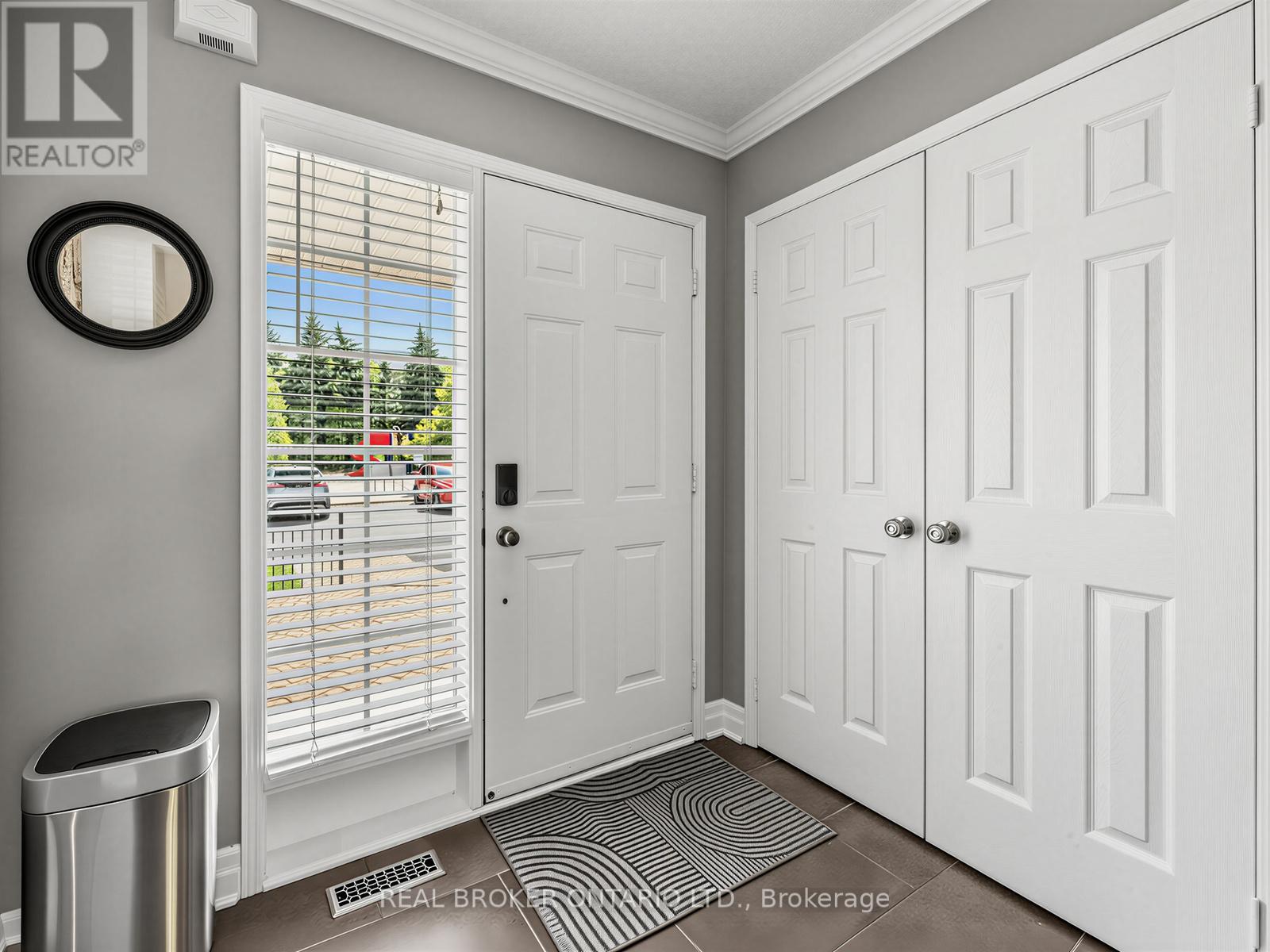 19 - 199 Hillcrest Avenue, Mississauga, Ontario  L5B 4L5 - Photo 5 - W13233864