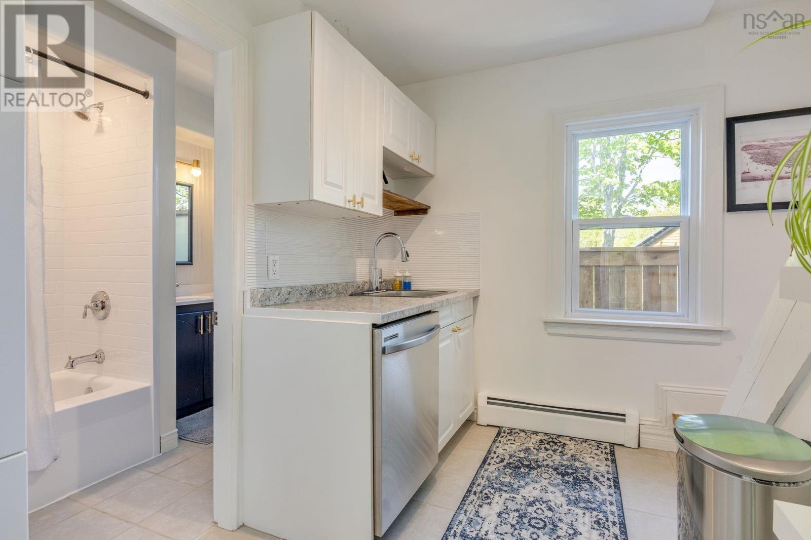 25 Pioneer Avenue, Halifax, Nova Scotia  B3M 1W9 - Photo 15 - 202613107