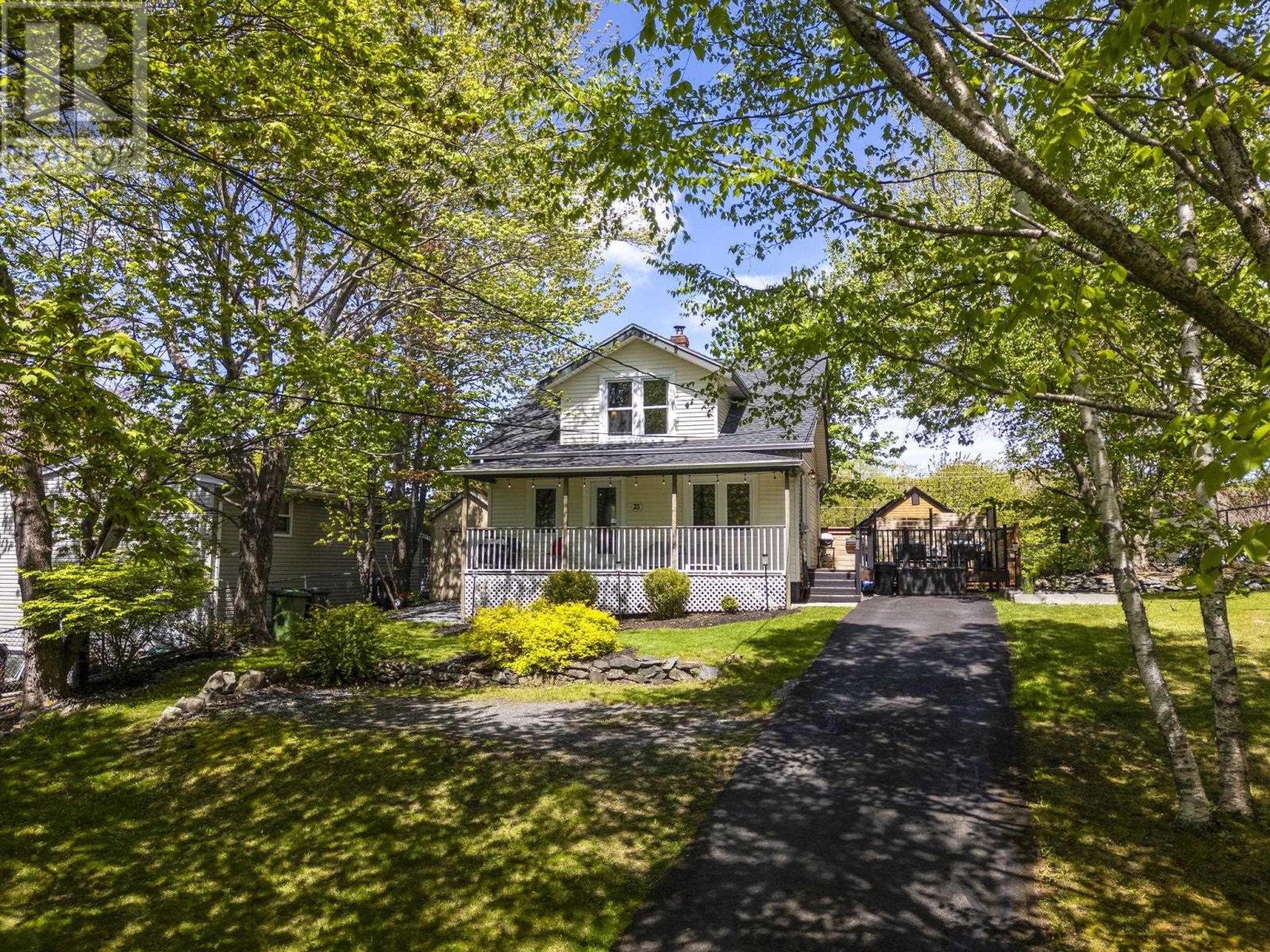 25 Pioneer Avenue, Halifax, Nova Scotia  B3M 1W9 - Photo 2 - 202613107