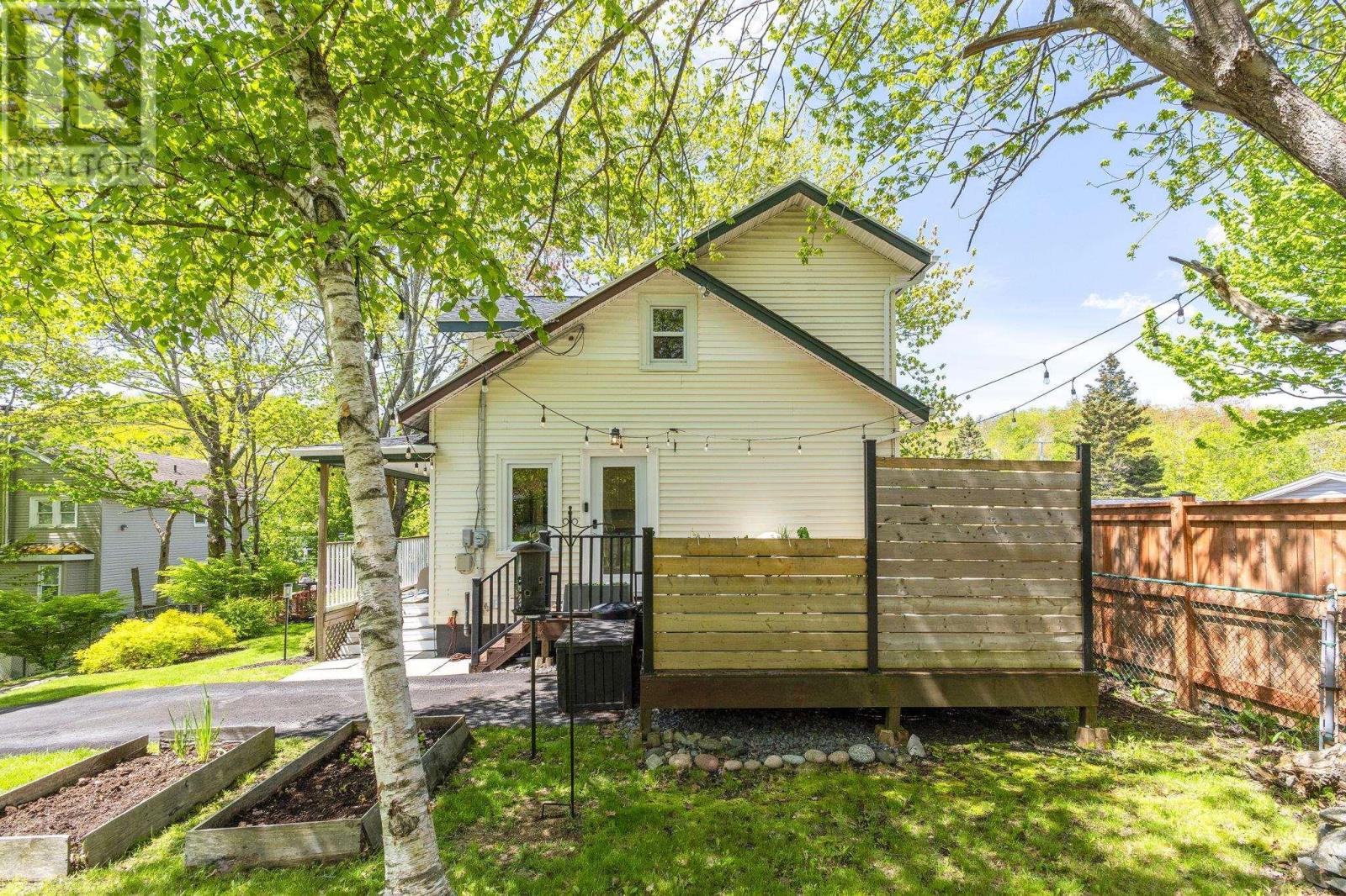 25 Pioneer Avenue, Halifax, Nova Scotia  B3M 1W9 - Photo 37 - 202613107