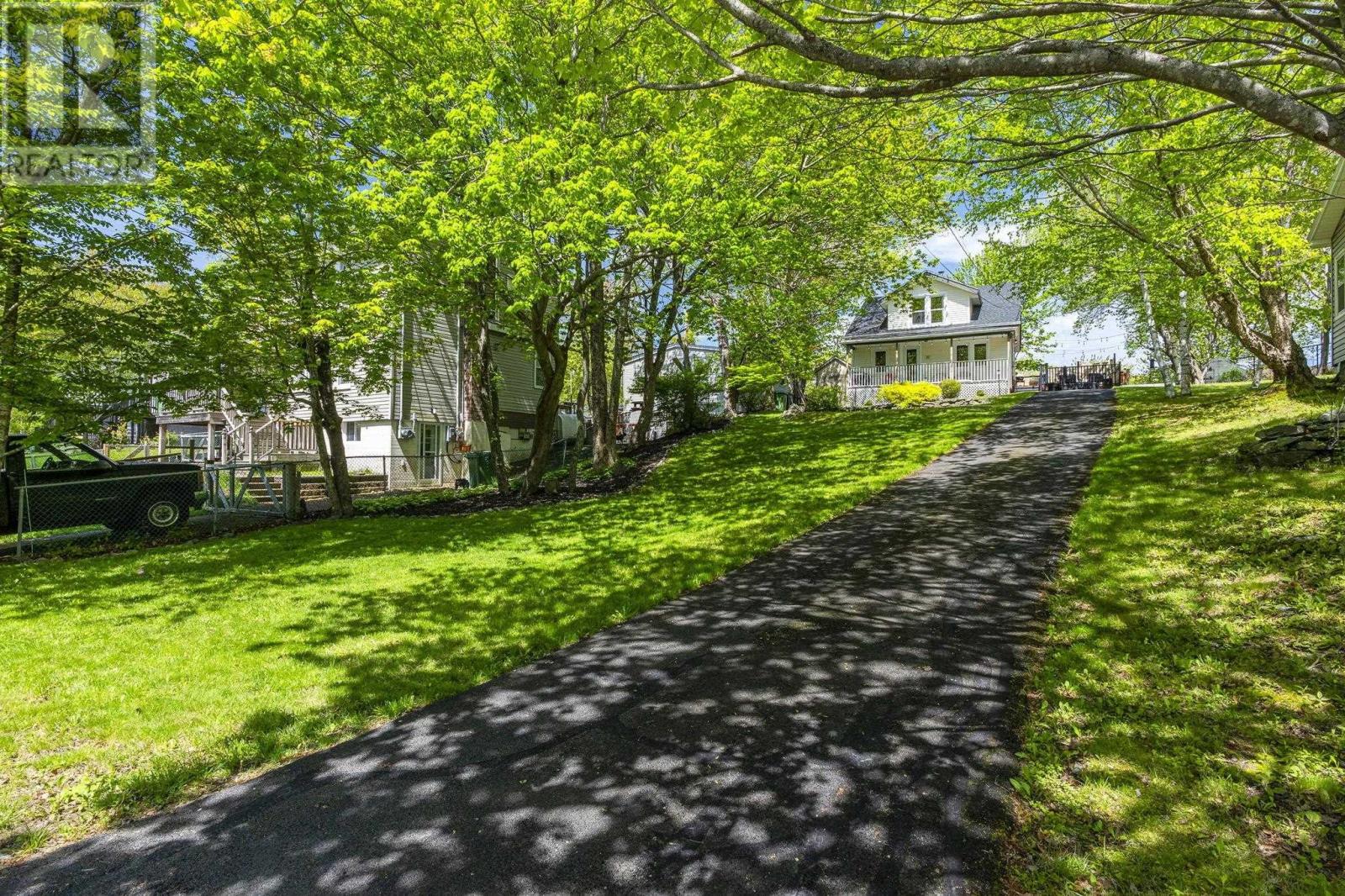 25 Pioneer Avenue, Halifax, Nova Scotia  B3M 1W9 - Photo 39 - 202613107