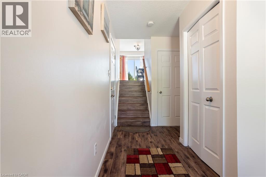 229 Parkvale Drive, Kitchener, Ontario  N2R 1Y8 - Photo 6 - 40834816