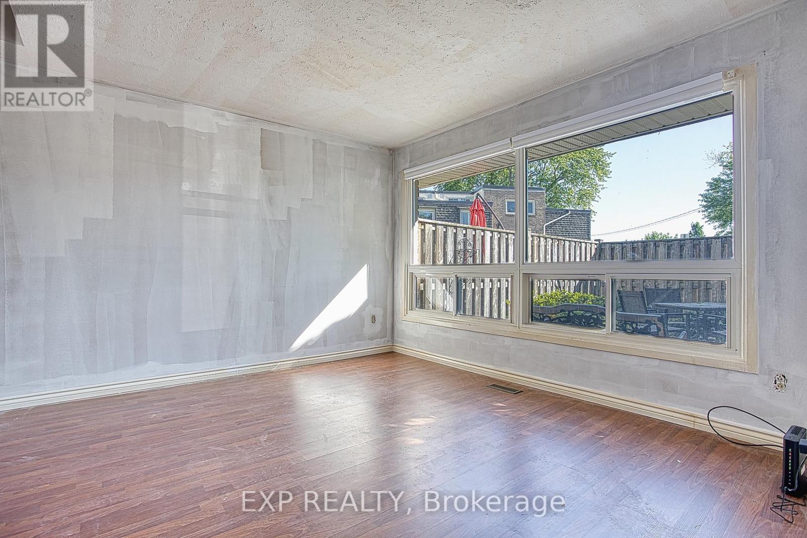 404 - 7 Viking Court, Grimsby, Ontario  L3M 3T8 - Photo 6 - X13233572