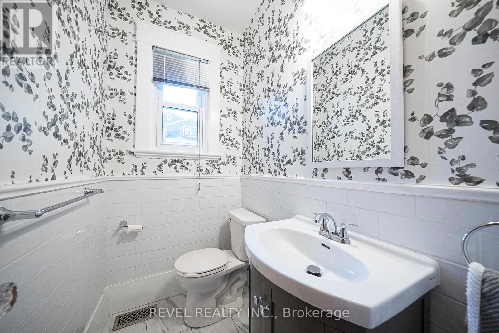 8 Abigail Avenue, Brantford, Ontario  N3R 4R7 - Photo 13 - X13233776
