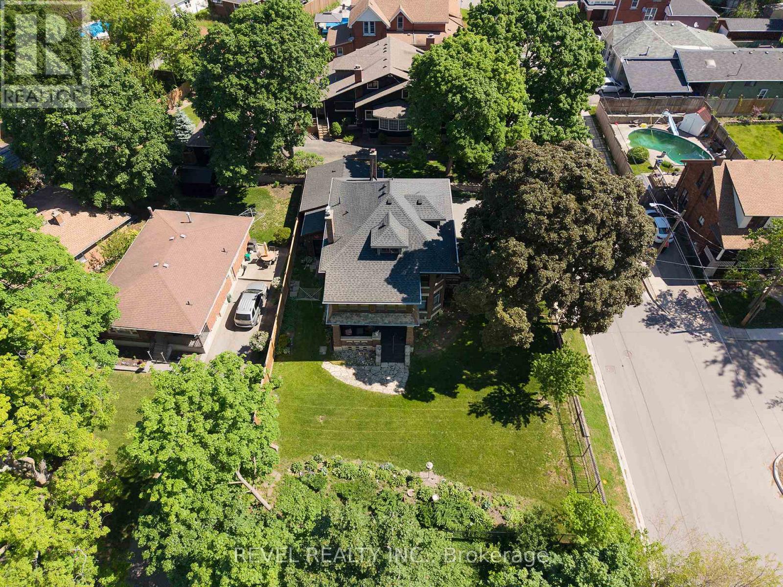 8 Abigail Avenue, Brantford, Ontario  N3R 4R7 - Photo 37 - X13233776