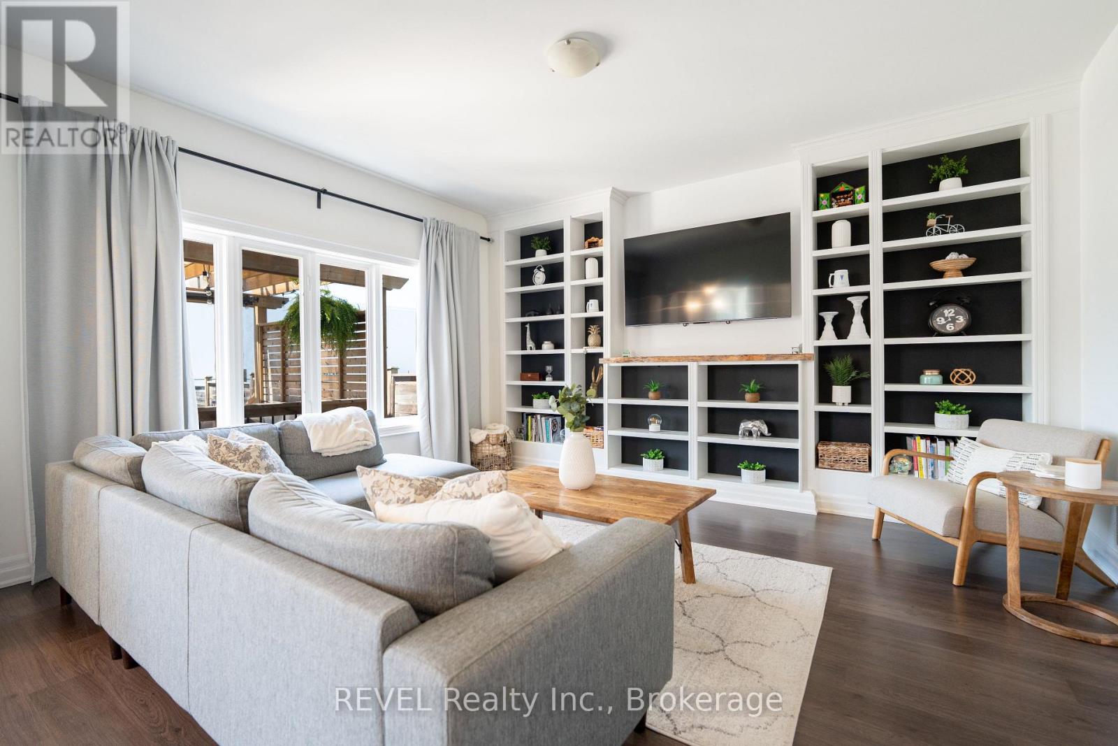 54 Dominion Crescent, Niagara-On-The-Lake, Ontario  L0S 1J1 - Photo 12 - X13234064