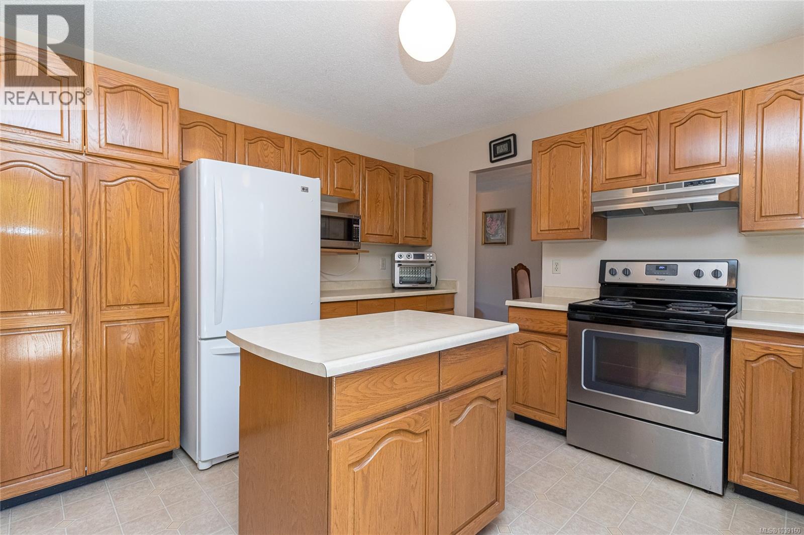 10252 Ashby Crt, Sidney, British Columbia  V8L 4X8 - Photo 8 - 1039160