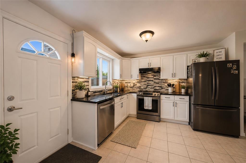 38 Valewood Crescent, Winnipeg, Manitoba  R2R 1S3 - Photo 25 - 202612408