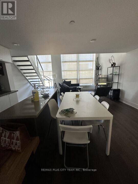 902 - 111 St. Clair Avenue W, Toronto, Ontario  M4V 1N5 - Photo 5 - C13233926