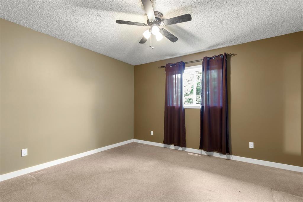 159 Third Avenue N, Blumenort, Manitoba  R0A 0C0 - Photo 12 - 202612469