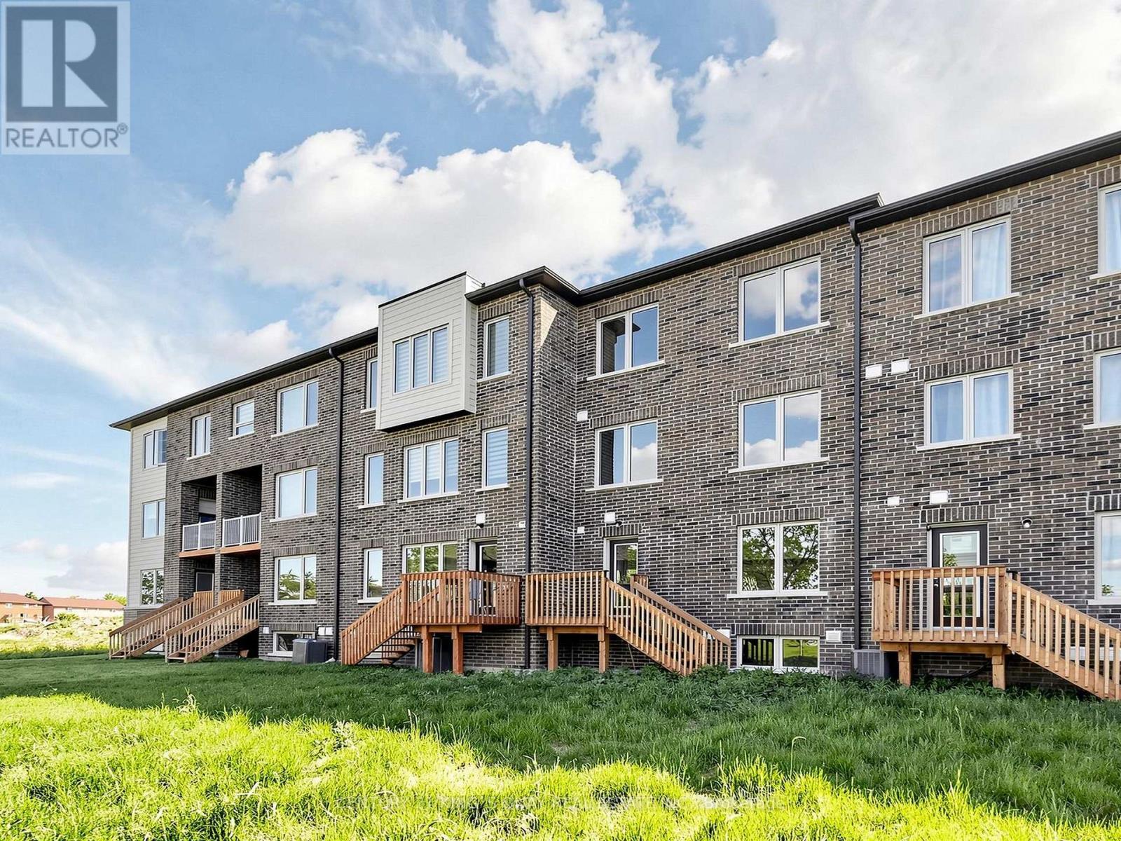124 Solstice Circle, Newmarket, Ontario  L3X 0L7 - Photo 43 - N13226932