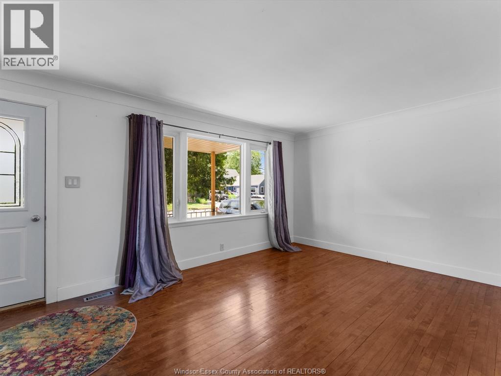 664 William Street, Tecumseh, Ontario  N8N 2A1 - Photo 3 - 26012654