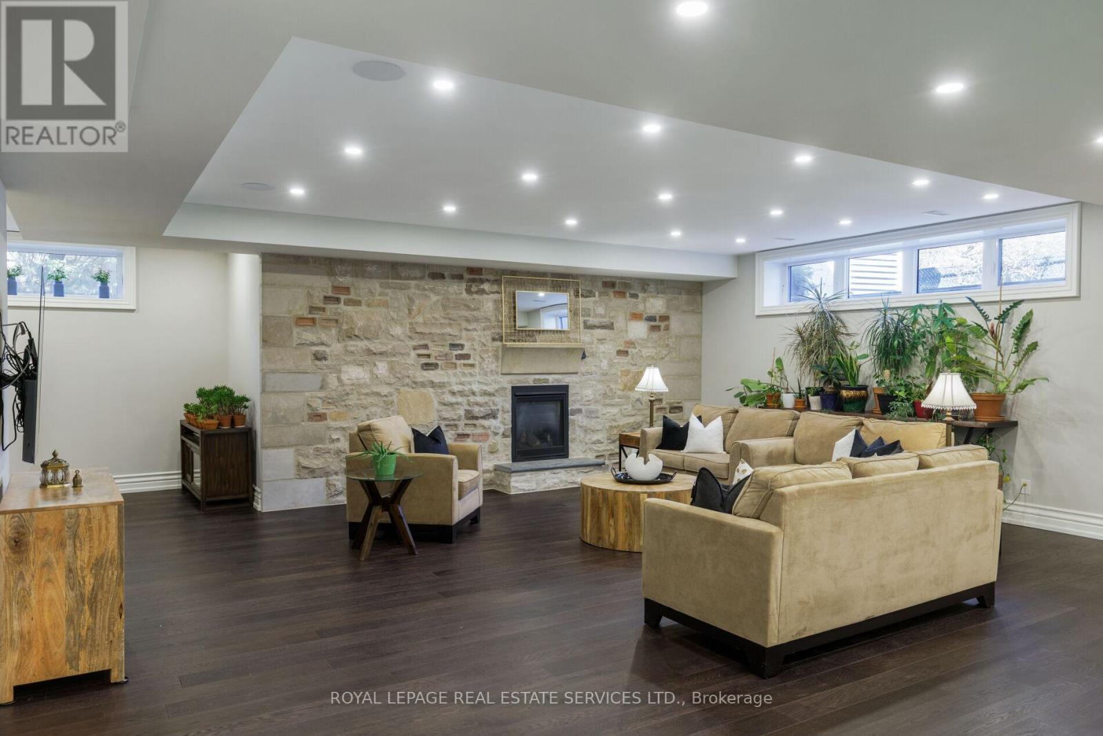1165 Garden Road, Mississauga, Ontario  L5H 3J5 - Photo 31 - W12941424