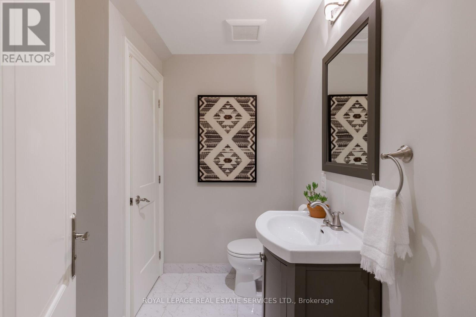 1165 Garden Road, Mississauga, Ontario  L5H 3J5 - Photo 39 - W12941424