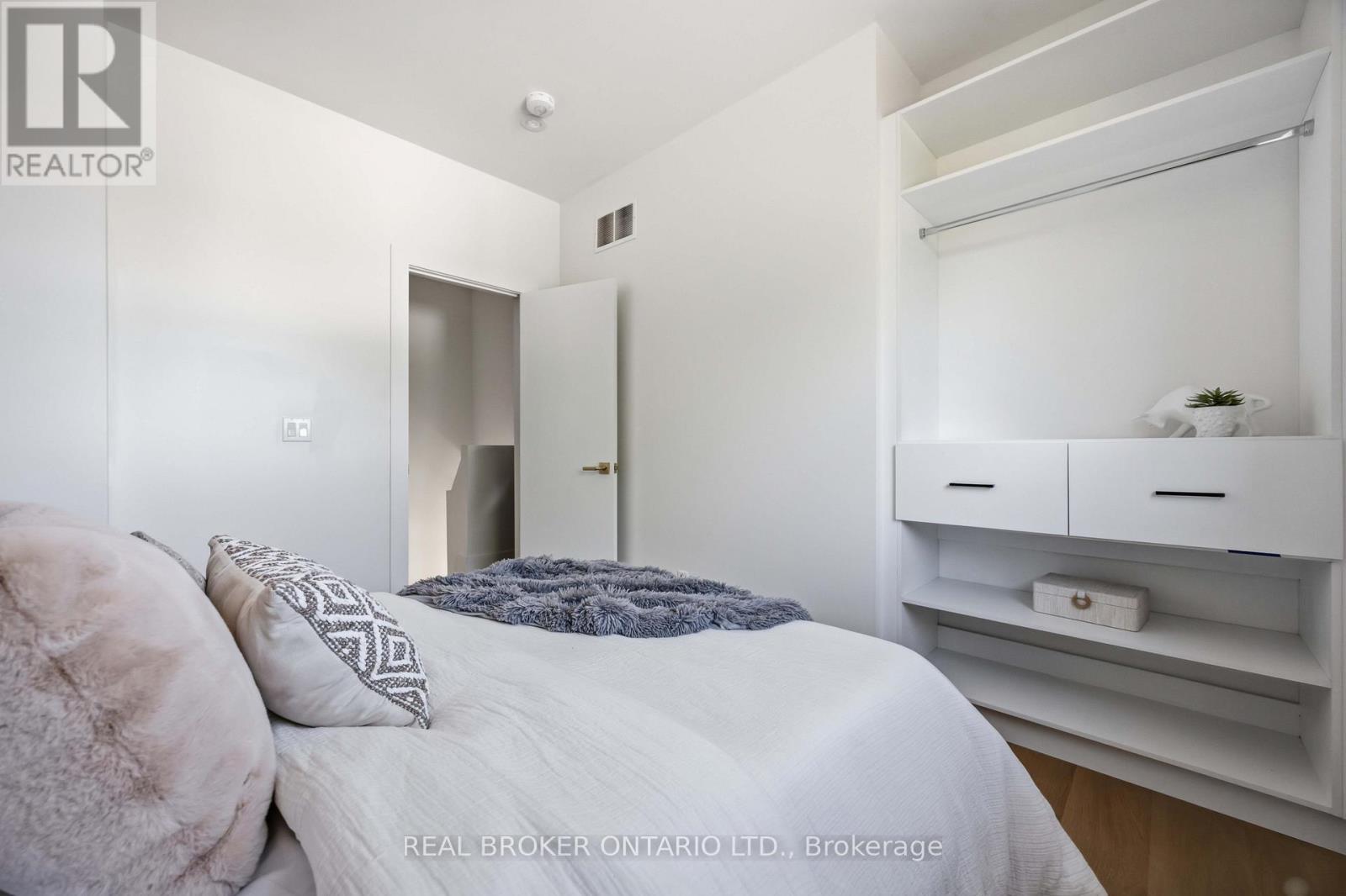 B - 102 Boultbee Avenue, Toronto, Ontario  M4J 1B3 - Photo 26 - E13233966
