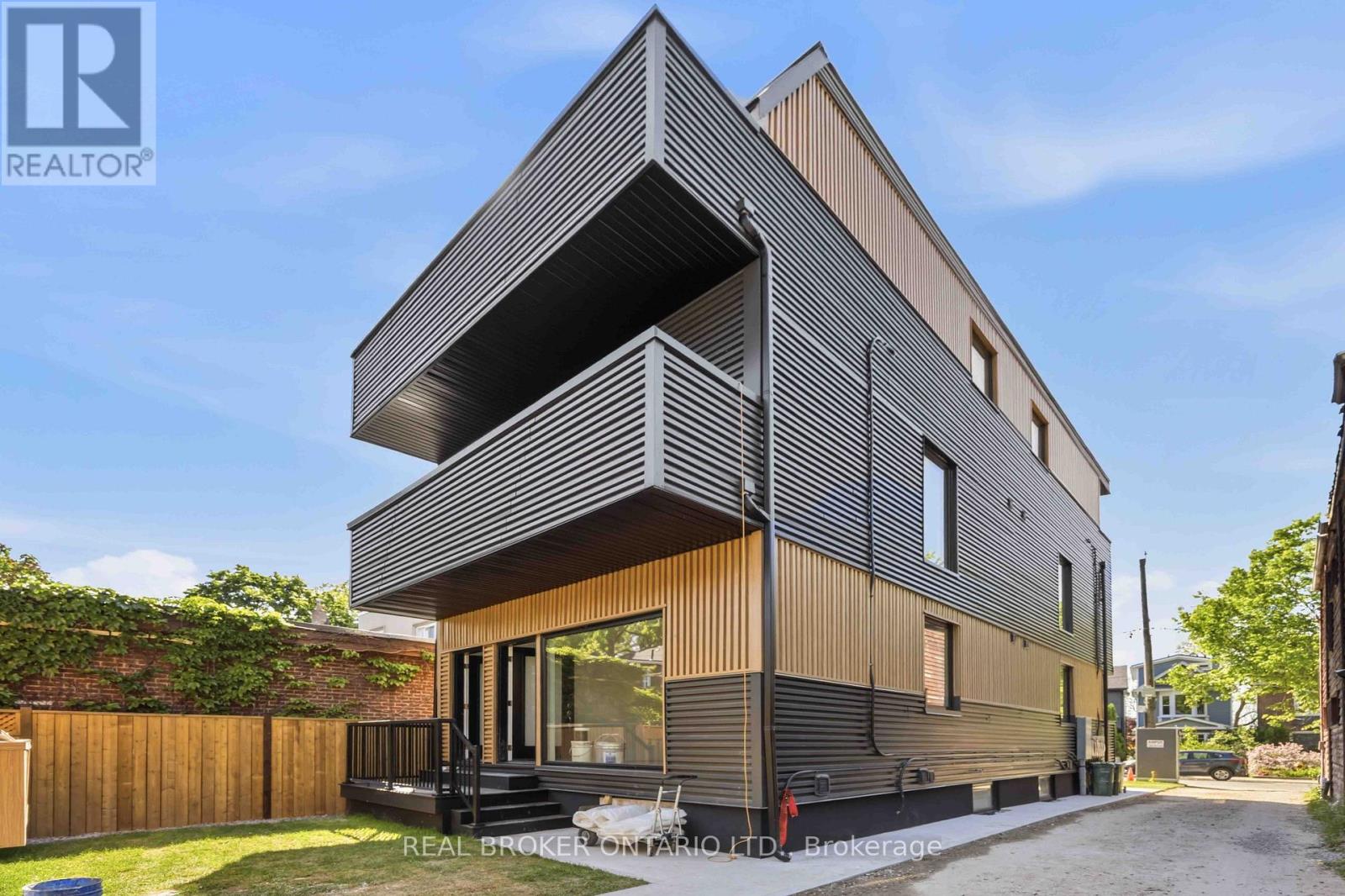 B - 102 Boultbee Avenue, Toronto, Ontario  M4J 1B3 - Photo 30 - E13233966