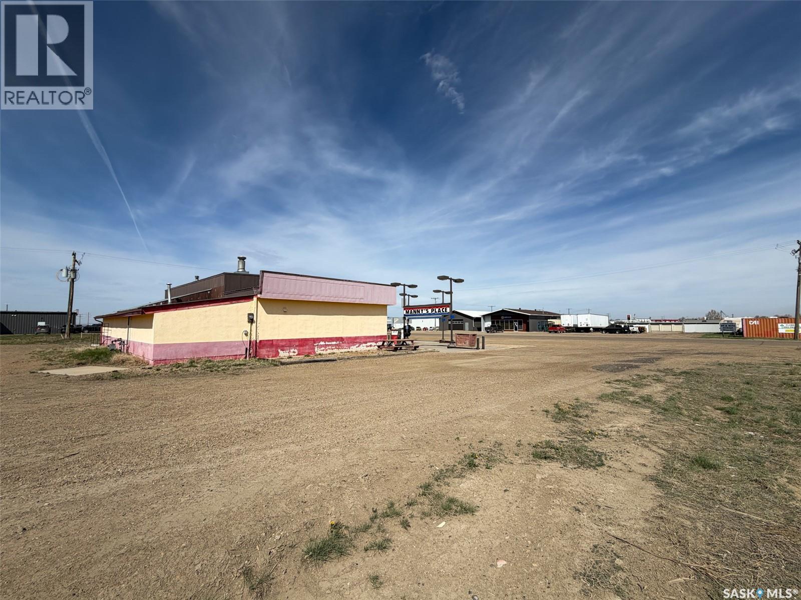 870 3rd Avenue W, Shaunavon, Saskatchewan  S0N 2M0 - Photo 40 - SK026499