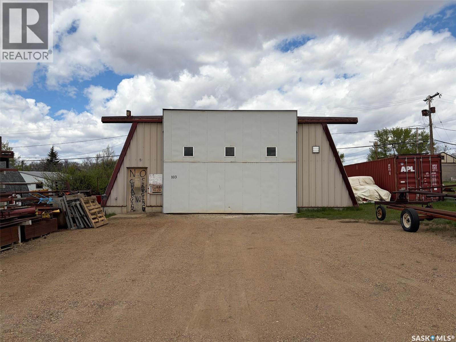 103 - 105 1st Avenue W, Climax, Saskatchewan  S0N 0N0 - Photo 1 - SK030013