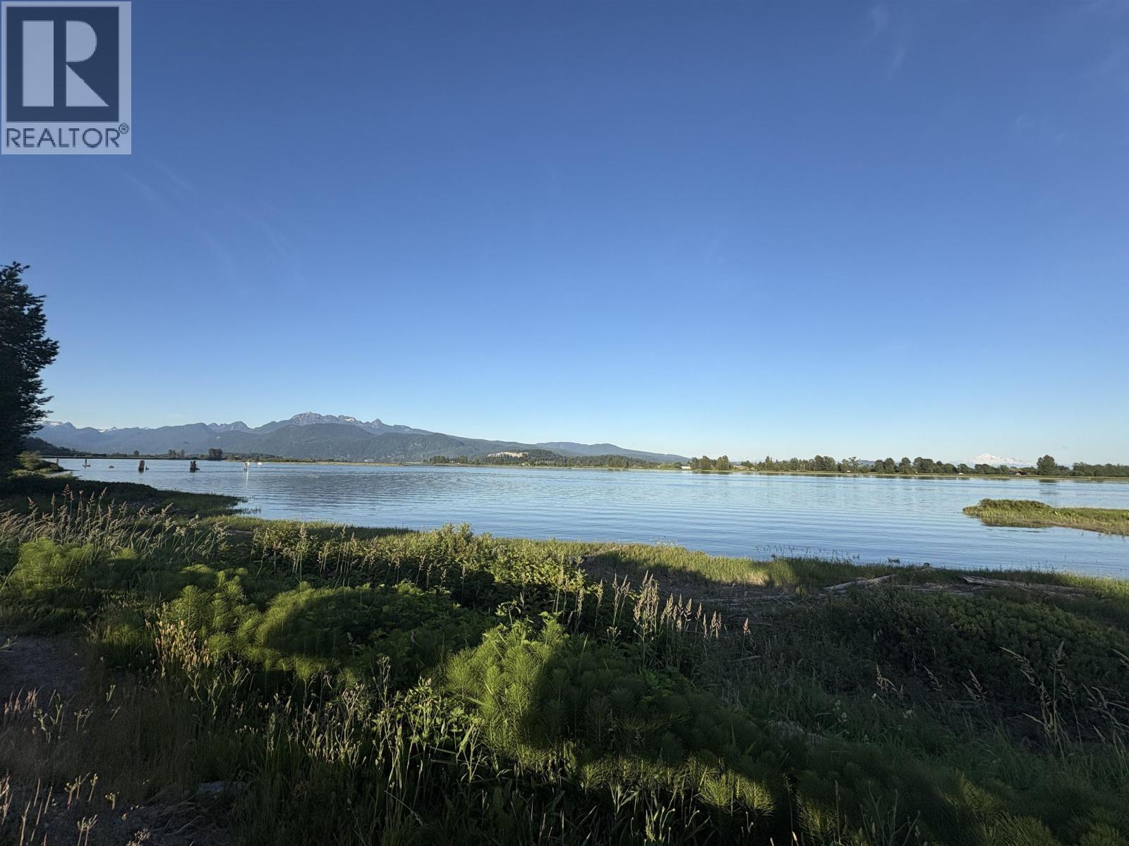 19465 Mcneil Road, Pitt Meadows, British Columbia  V3Y 1Z1 - Photo 1 - R3130960