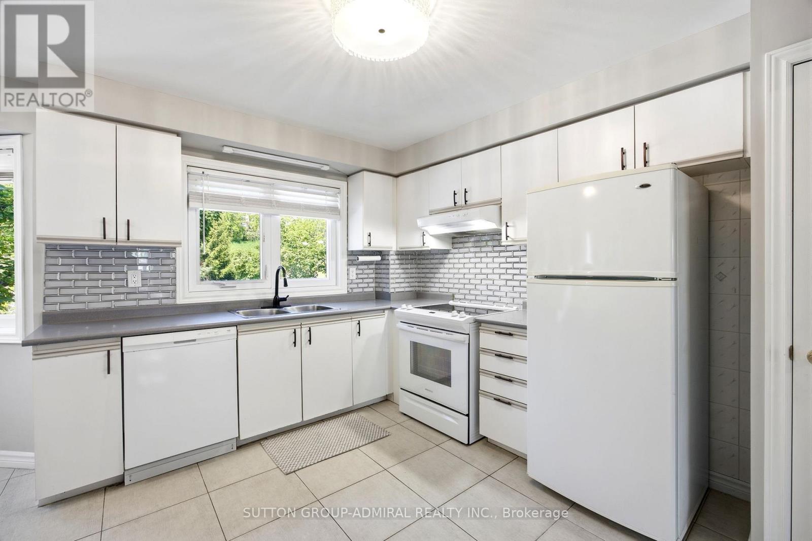 37 Old Firehall Lane, Vaughan, Ontario  L4L 8W3 - Photo 16 - N13233954