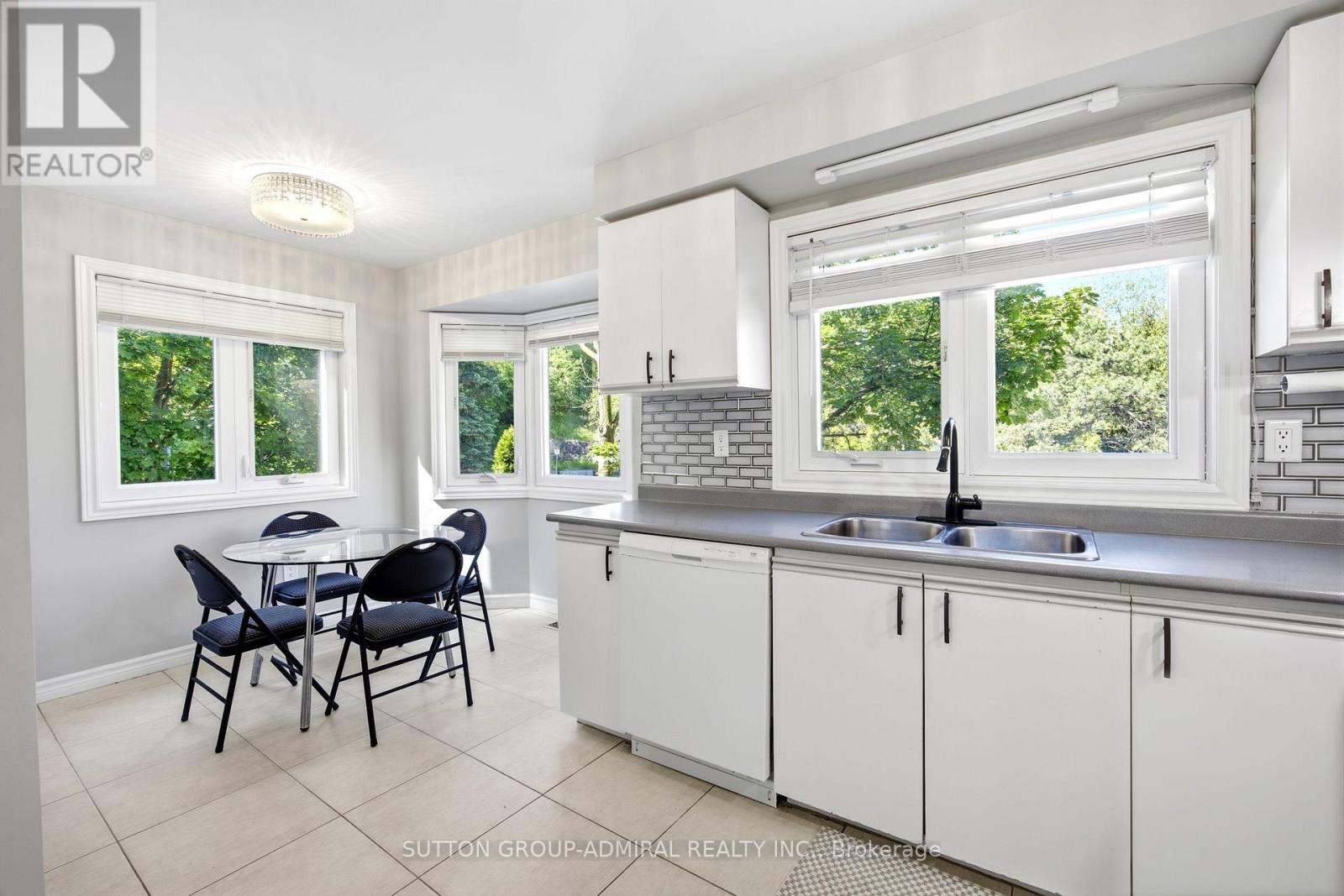 37 Old Firehall Lane, Vaughan, Ontario  L4L 8W3 - Photo 18 - N13233954