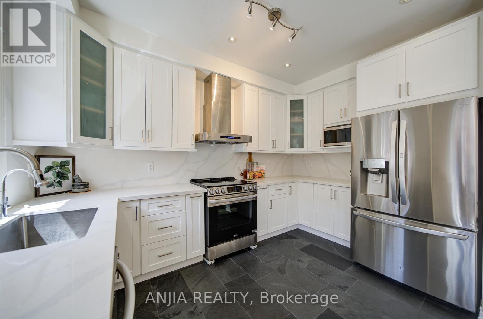 17 Holst Avenue, Markham, Ontario  L6C 0S7 - Photo 21 - N13233958