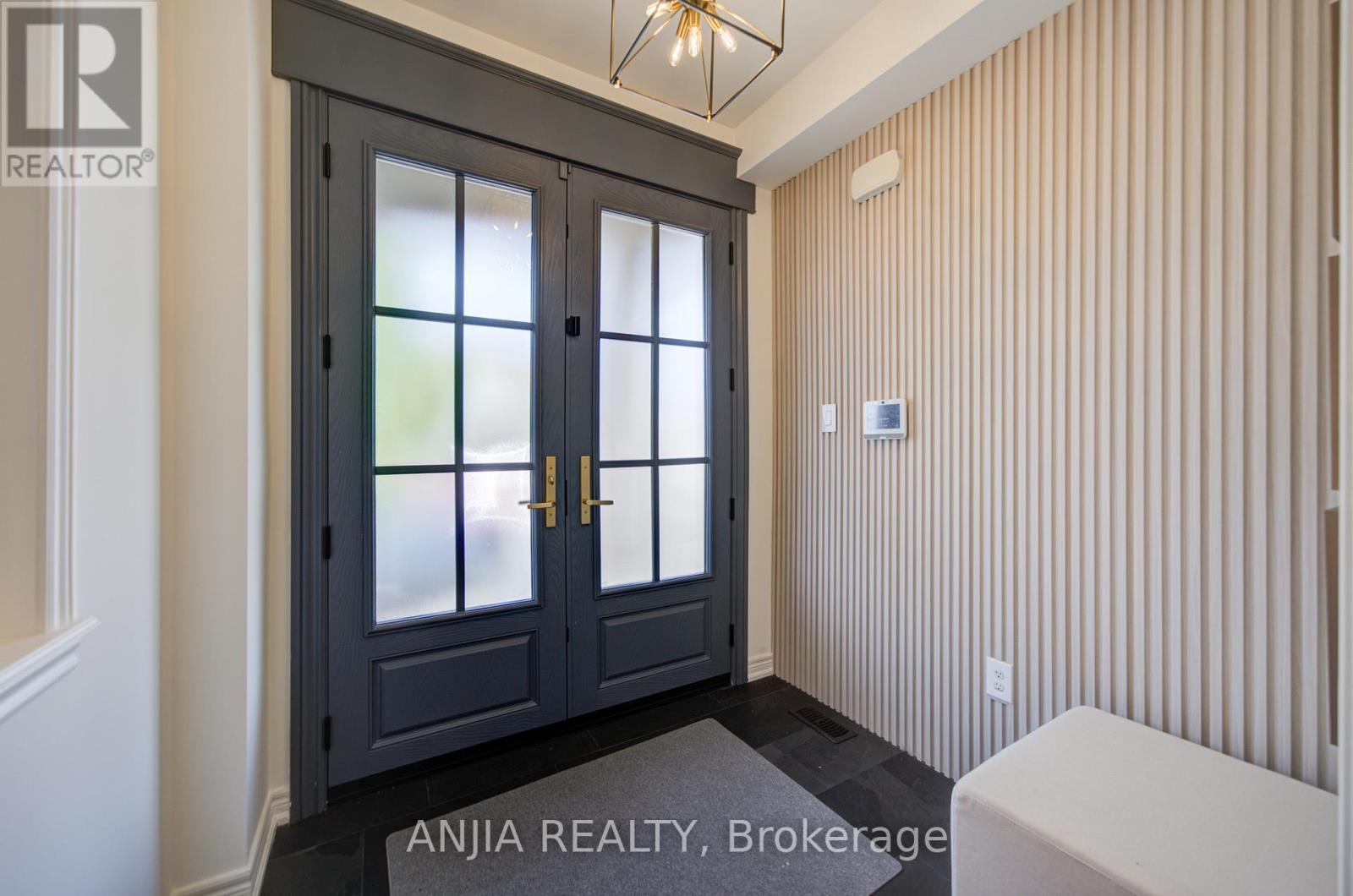 17 Holst Avenue, Markham, Ontario  L6C 0S7 - Photo 6 - N13233958