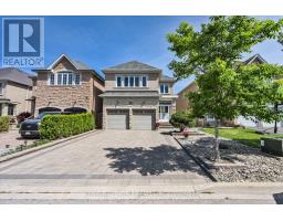 119 MARTINI DRIVE, Richmond Hill, Ontario