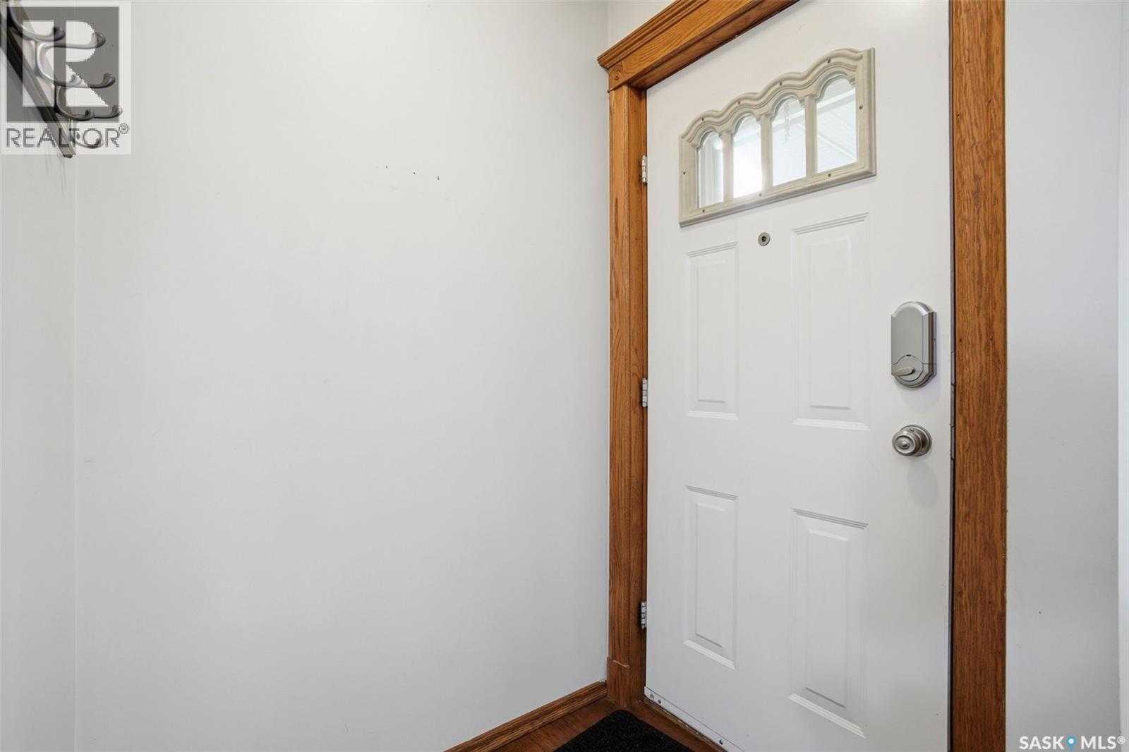 302 Mckinnon Avenue S, Saskatoon, Saskatchewan  S7N 1J5 - Photo 4 - SK037895
