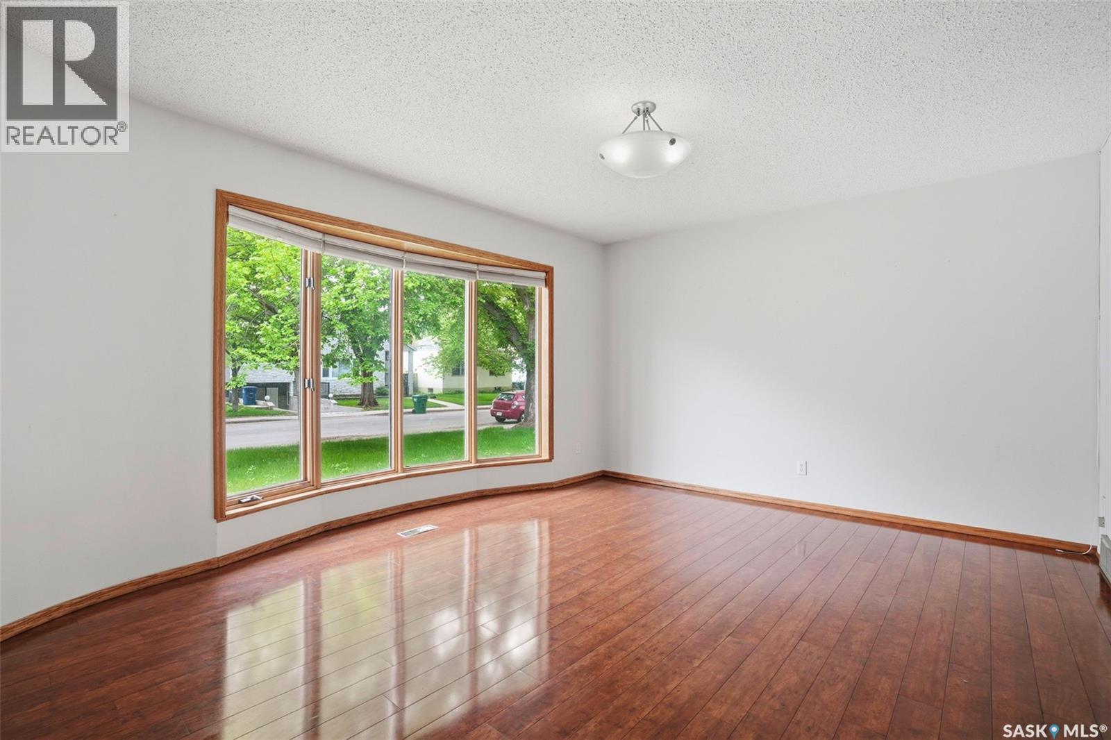 302 Mckinnon Avenue S, Saskatoon, Saskatchewan  S7N 1J5 - Photo 5 - SK037895