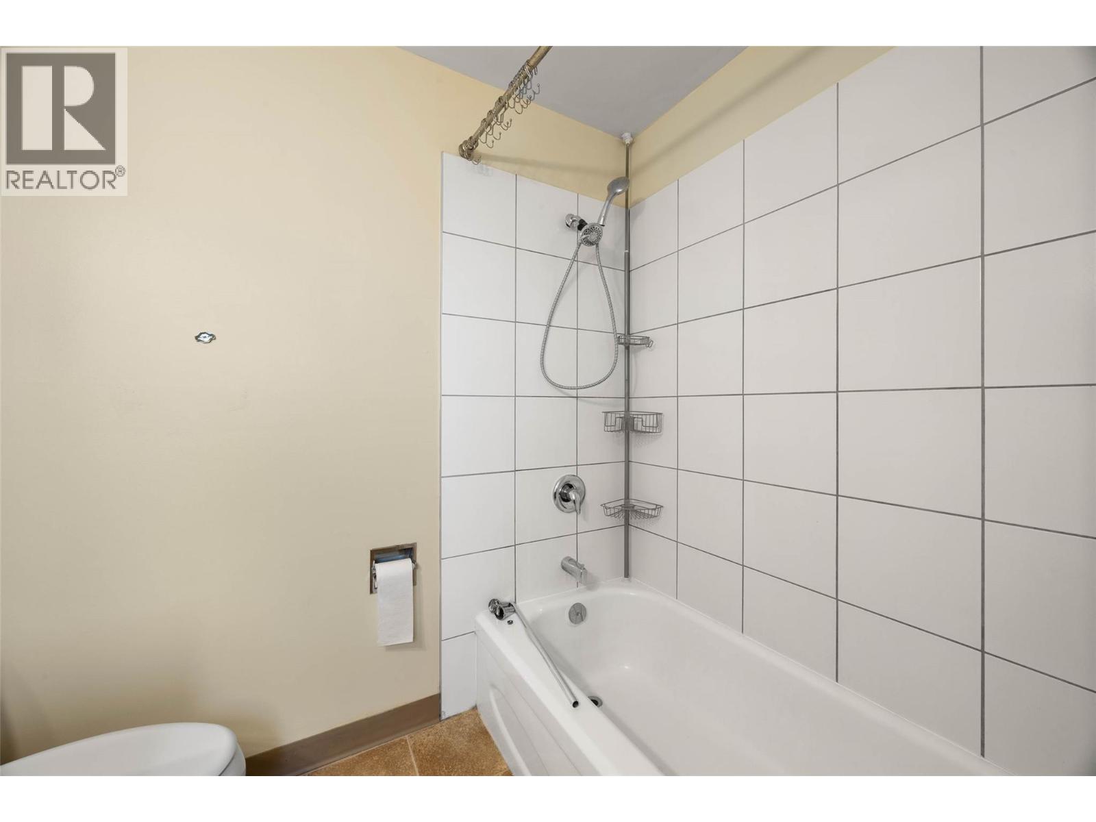 1750 Summit Drive Unit# 38, Kamloops, British Columbia  V2E 1Y1 - Photo 22 - 10389390