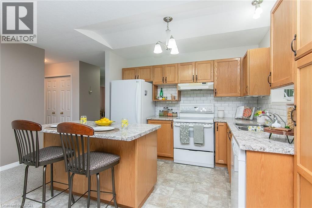 25 Bankside Drive Unit# 6, Kitchener, Ontario N2N 3M6 - Photo 11 - 40835252