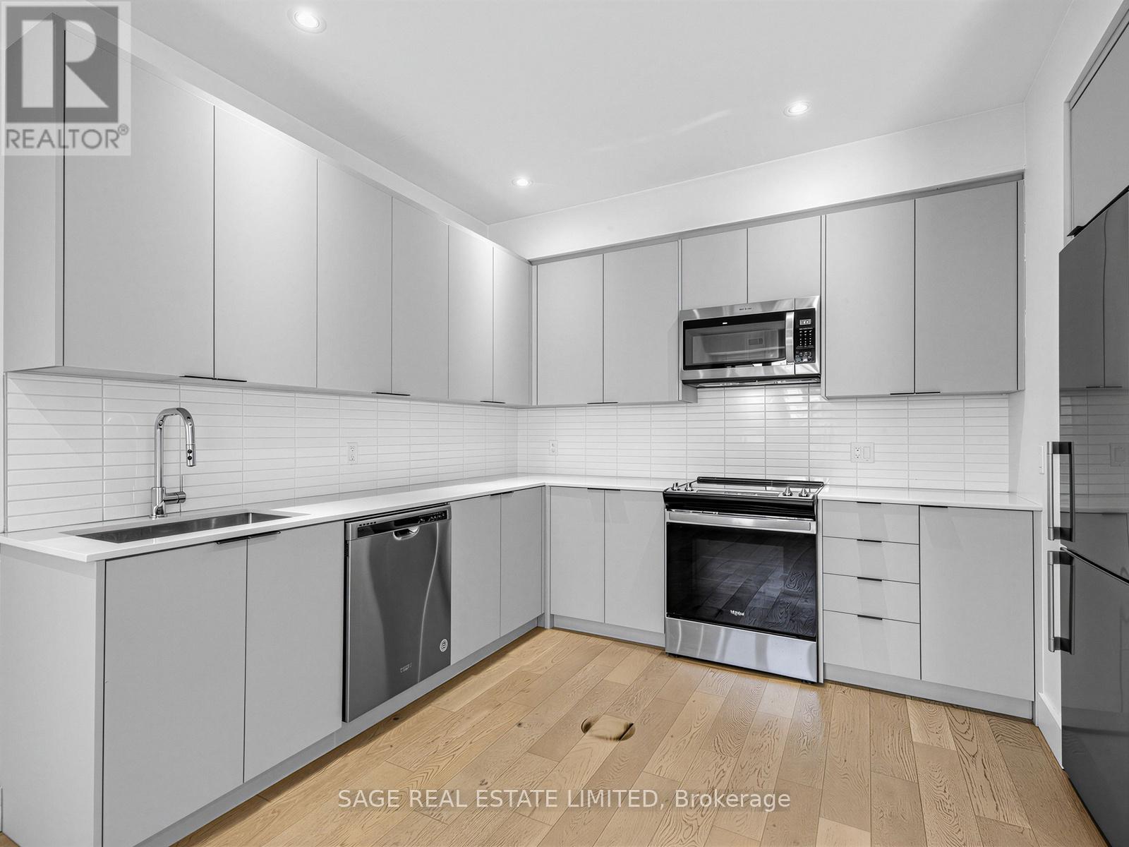 1 - 909 Castlefield Avenue, Toronto, Ontario  M6B 1C9 - Photo 18 - W13233956