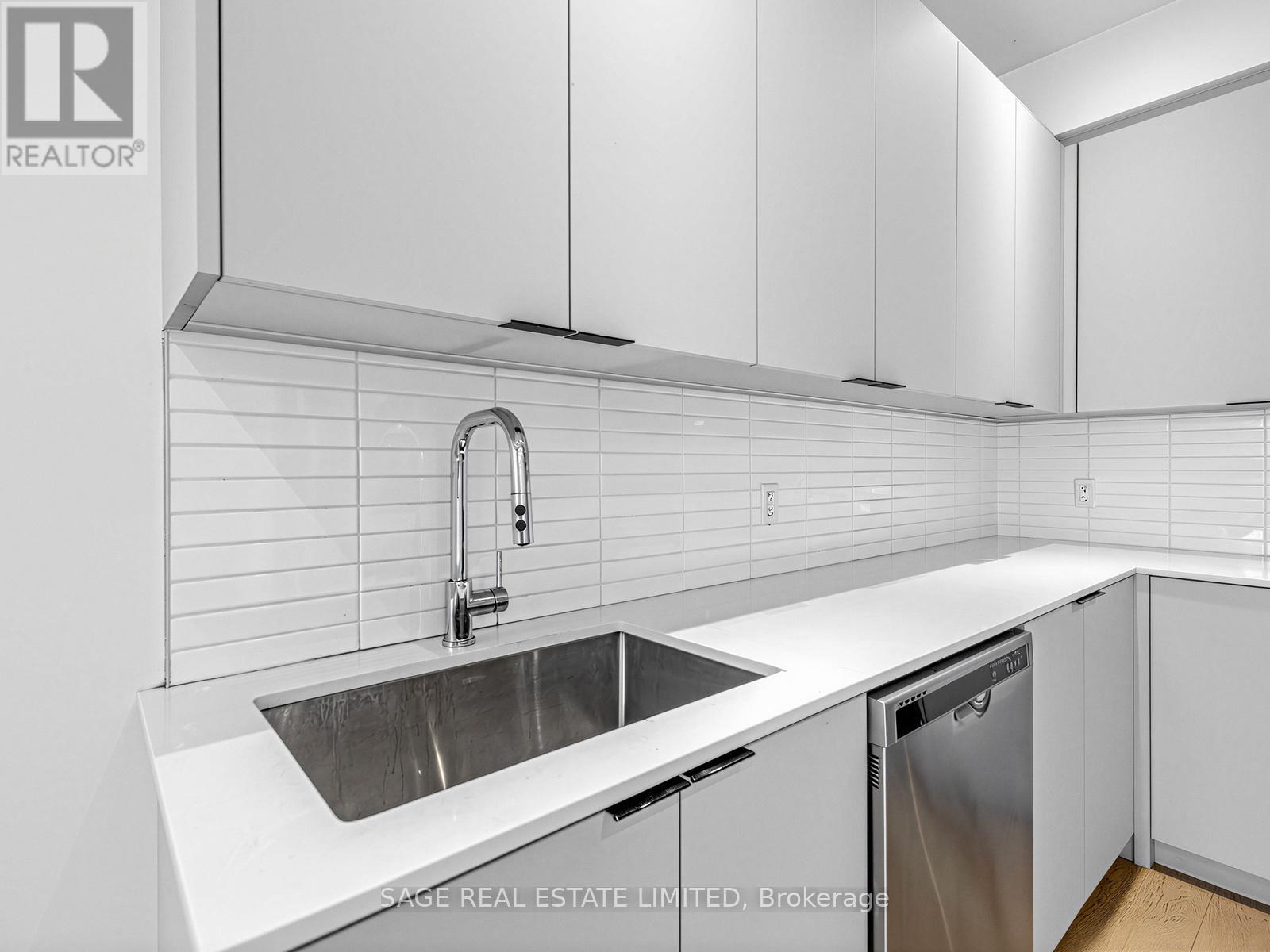 1 - 909 Castlefield Avenue, Toronto, Ontario  M6B 1C9 - Photo 20 - W13233956