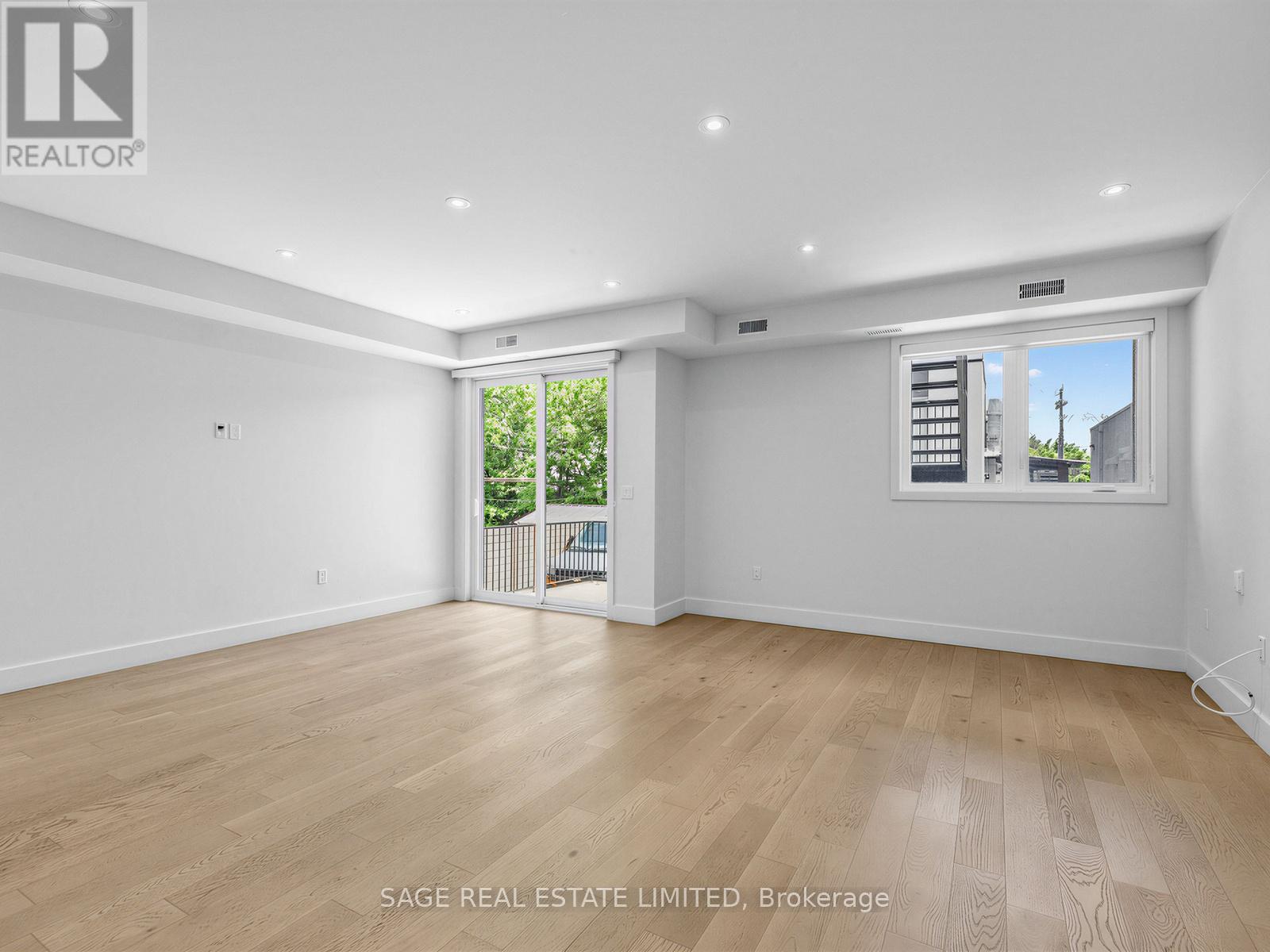1 - 909 Castlefield Avenue, Toronto, Ontario  M6B 1C9 - Photo 9 - W13233956