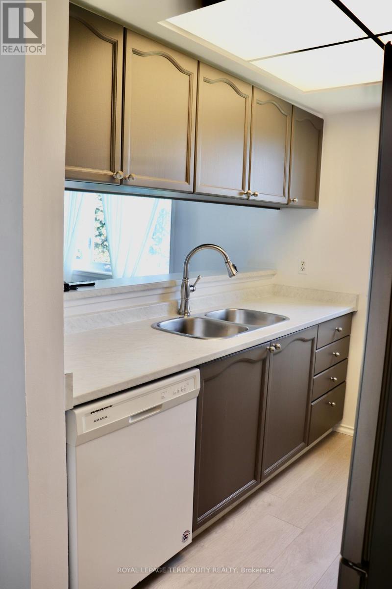 45 - 117 Bristol Road E, Mississauga, Ontario  L4Z 3P6 - Photo 3 - W13233974