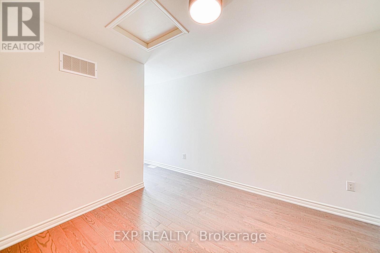 5138 Vetere Street, Mississauga, Ontario  L5M 2S8 - Photo 13 - W13234006