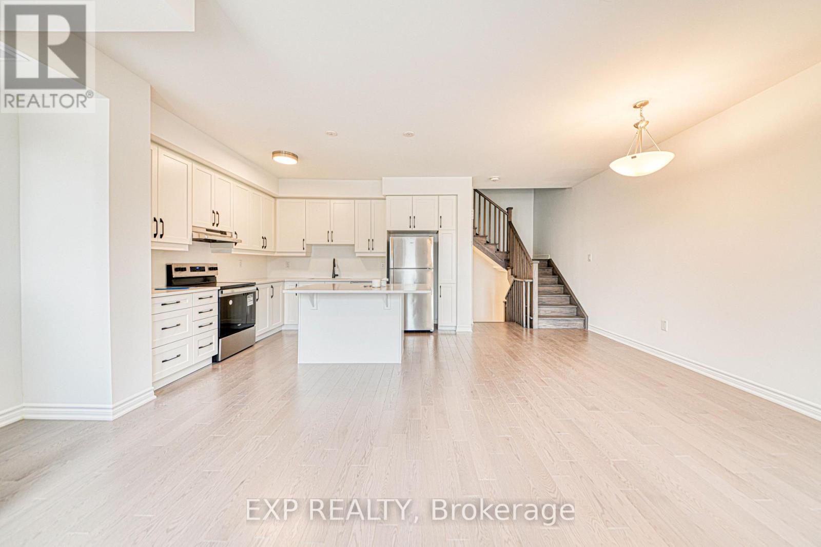 5138 Vetere Street, Mississauga, Ontario  L5M 2S8 - Photo 5 - W13234006