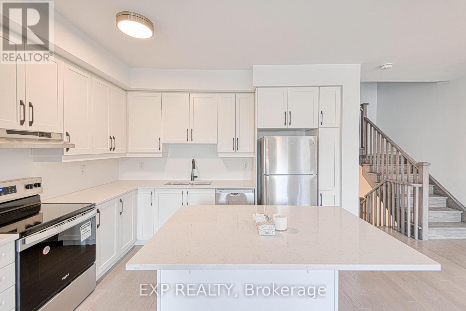 5138 Vetere Street, Mississauga, Ontario  L5M 2S8 - Photo 8 - W13234006