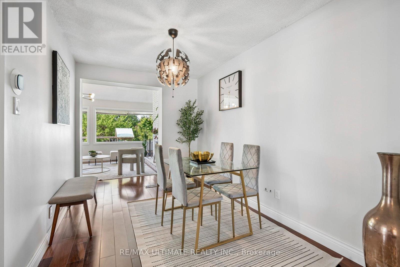 Main - 34 Compton Crescent, Toronto, Ontario  M3M 2C2 - Photo 8 - W13234076