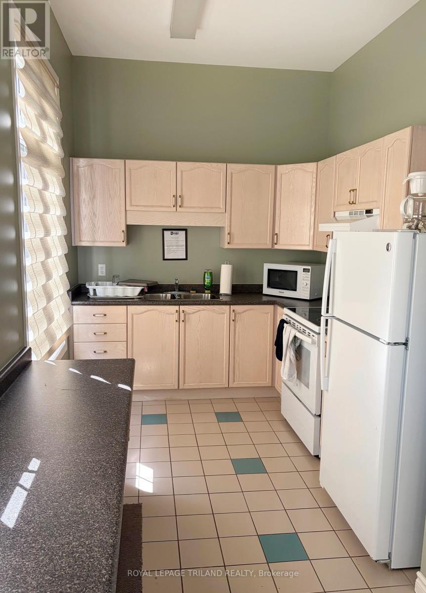 17 - 1100 Byron Baseline Road, London South, Ontario  N6K 4M3 - Photo 41 - X13234134